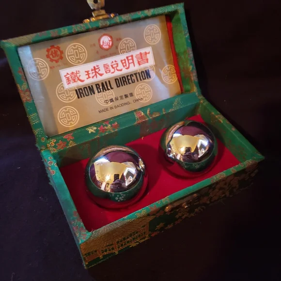 Vintage Chinese Exercise Balls w/ Box - Picture 5 of 7